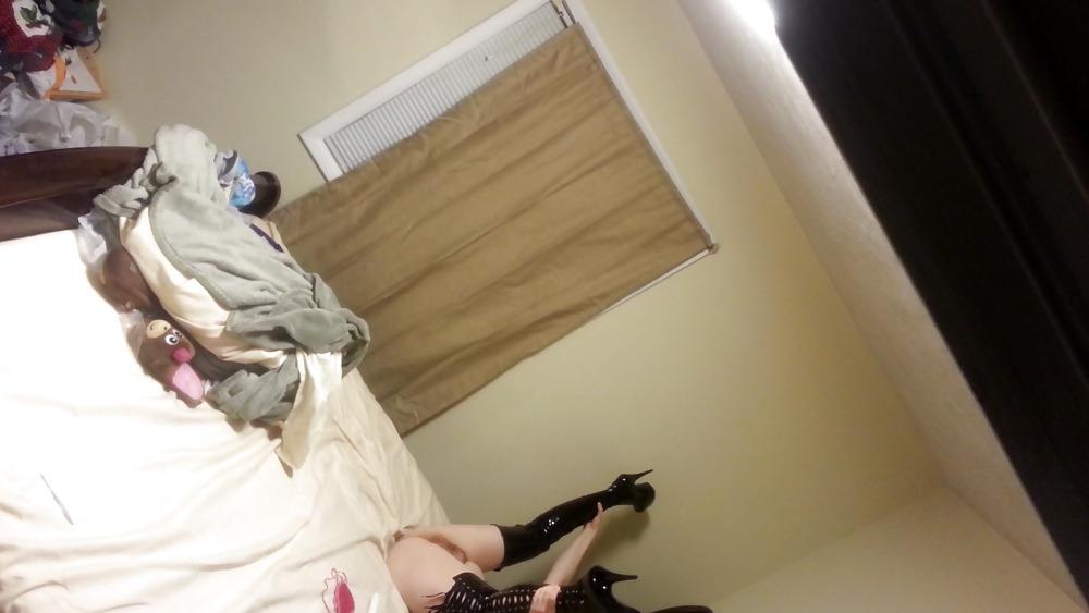 14P Wife fucking in thigh high boots.