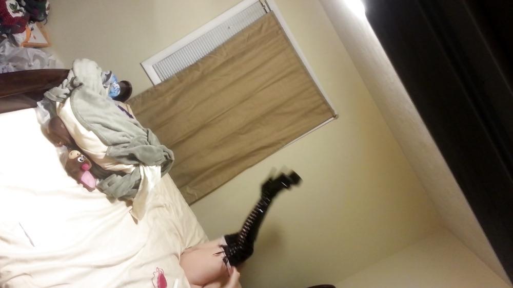 14P Wife fucking in thigh high boots.