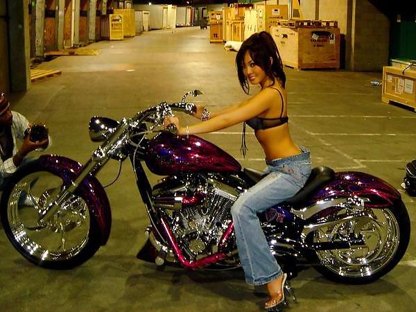 25P Bikes and Babes. HELLRAISER's LITTLE girlS