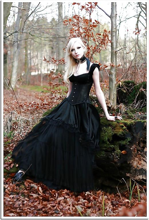 20P Gothic Babes