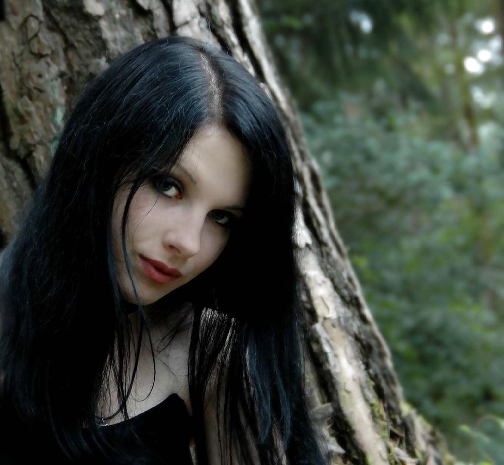 20P Gothic Babes