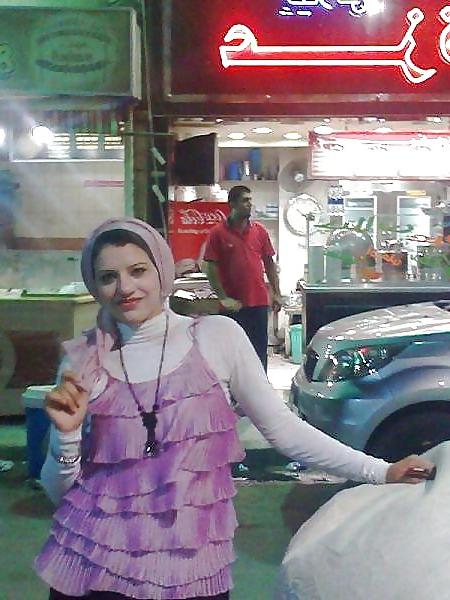 21P Arab.Hijab.Beurette 1