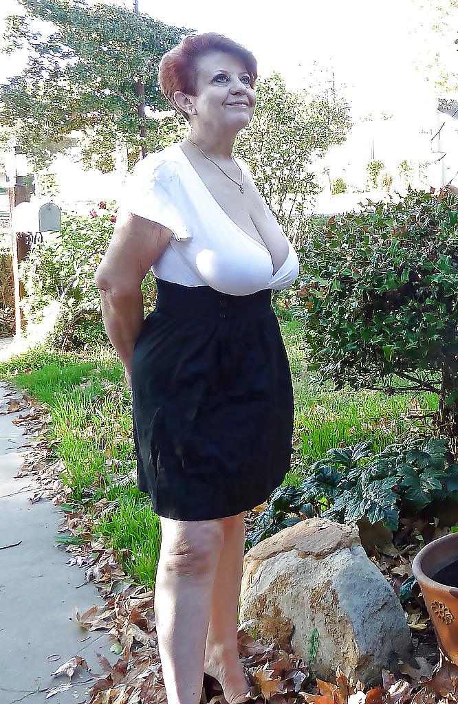 14P Big Breasted Saggy Granny 2