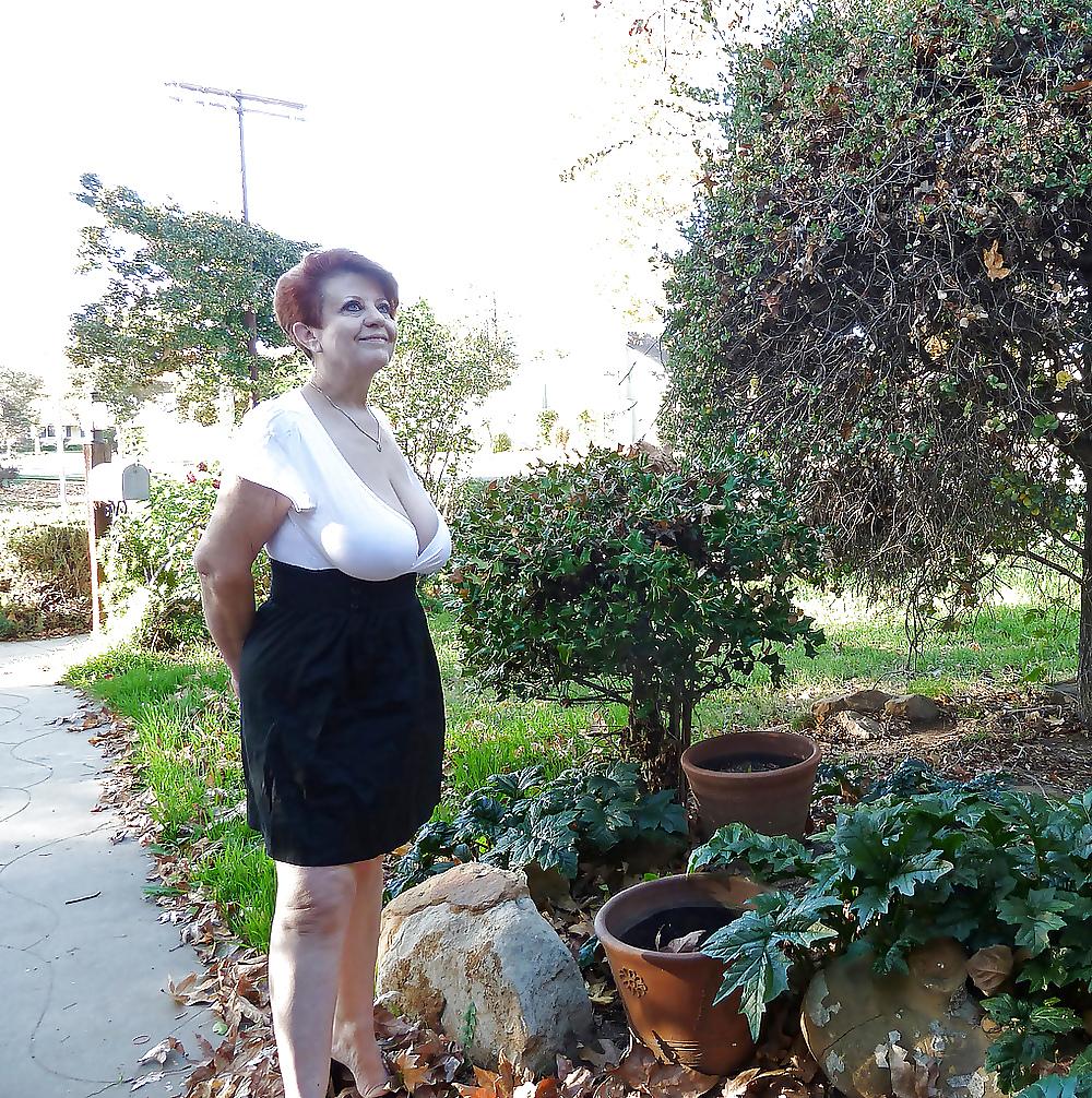 14P Big Breasted Saggy Granny 2