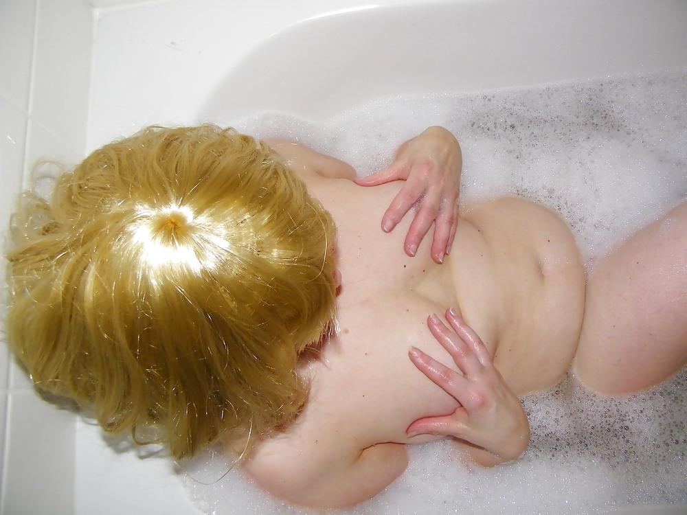 8P UK Wife Posing for Husband 1