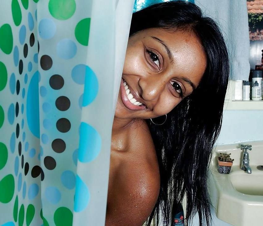 25P GOOD INDIAN GIRLS