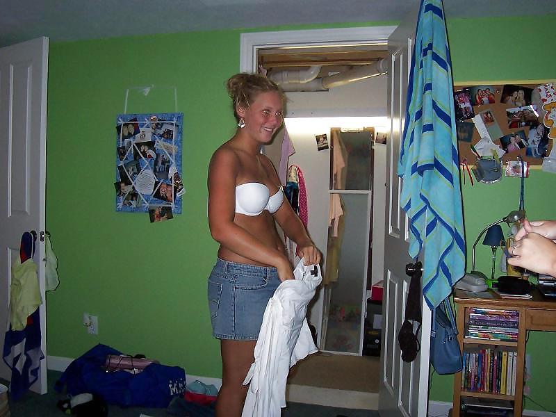 25P Bra Babes 10