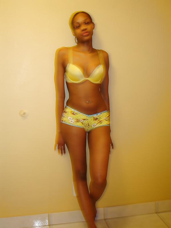 25P Bra Babes 10