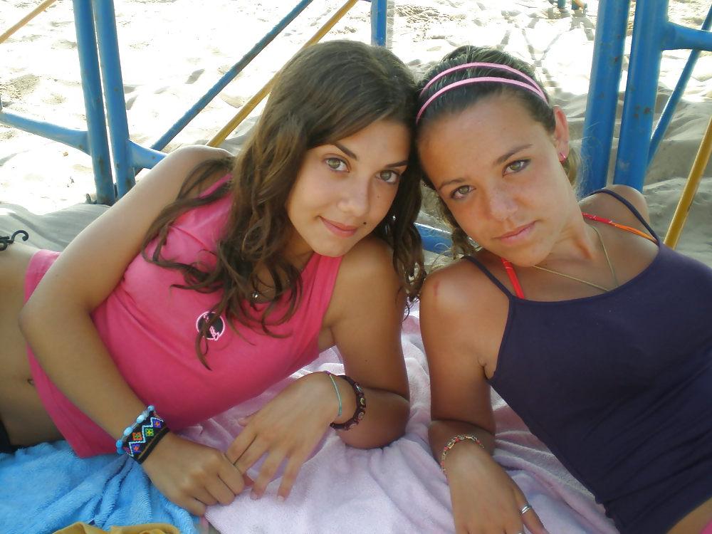 17P Spanish girls are hot