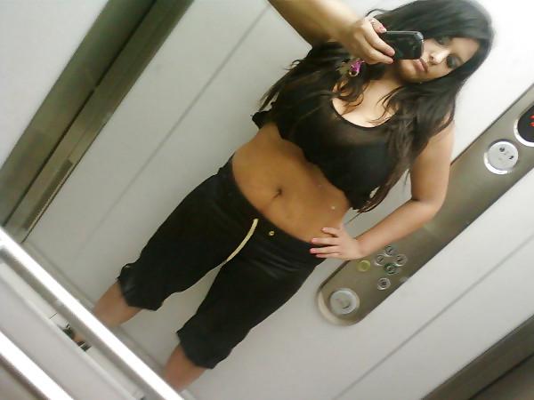 25P Anais Hills - busty french beurette BBW