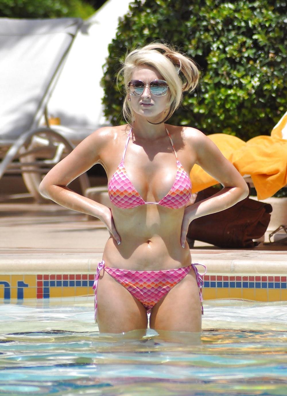 25P Hollyoaks sexy babes
