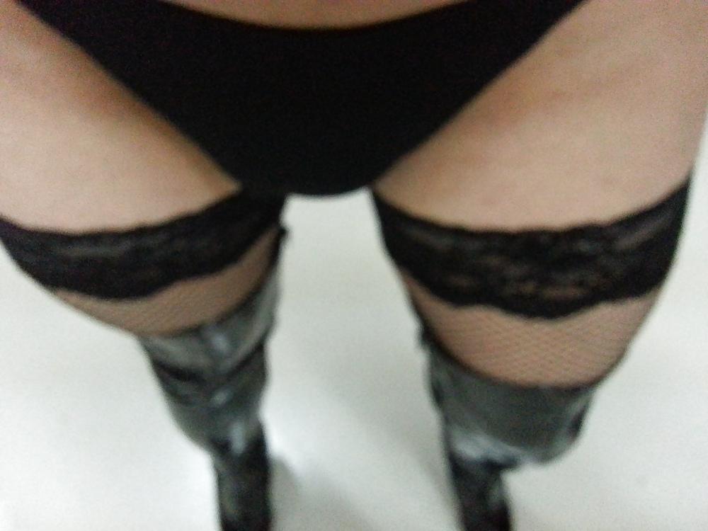 15P My new fuck me boots!!! 