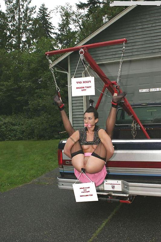 19P Public Bondage