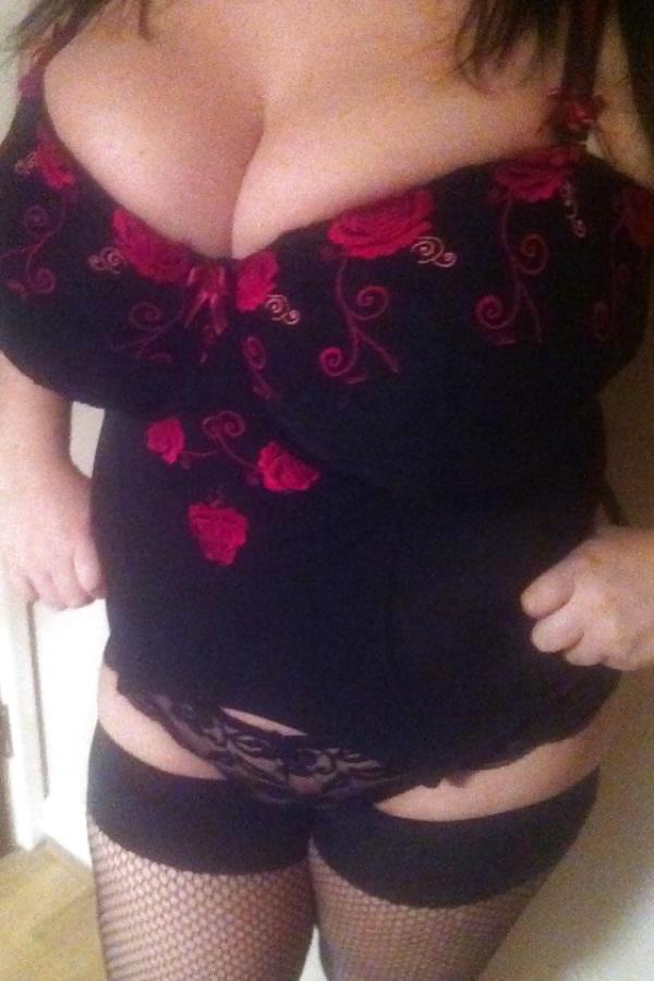 25P Huge Tits, Tight Tops 51