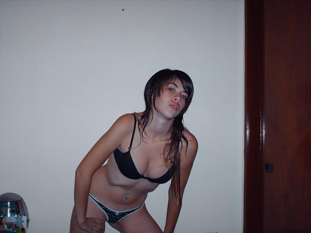 15P Spanish teen