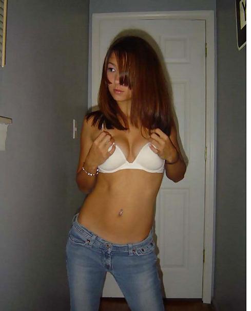 25P Bra Babes 26