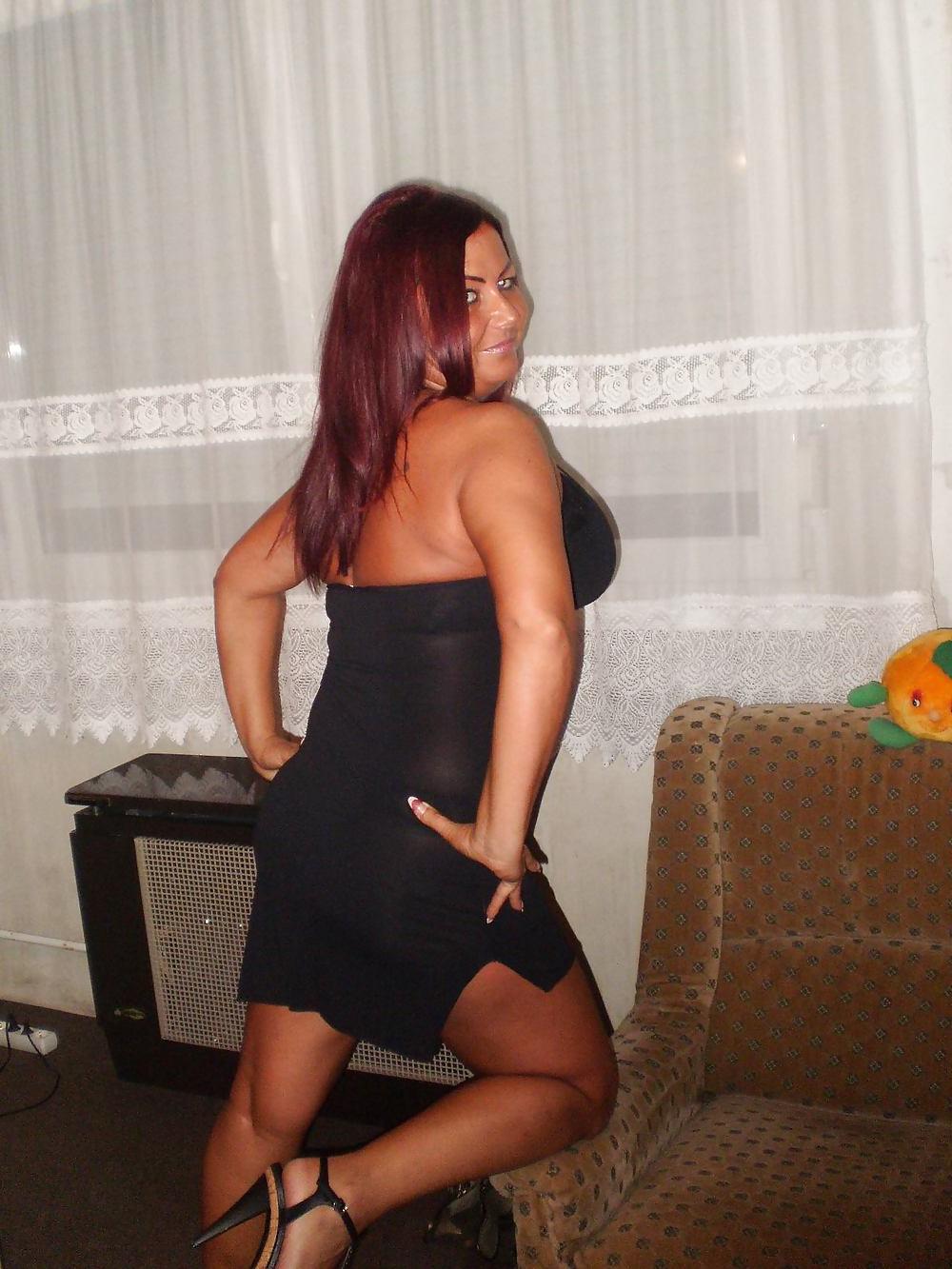 25P Sexy milf twins (no nude!)