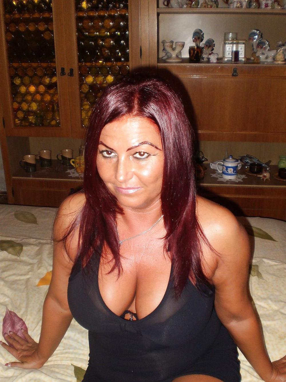 25P Sexy milf twins (no nude!)