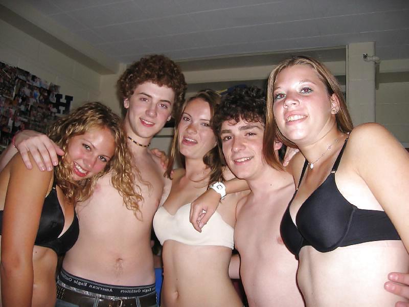 25P Bra Babes 34