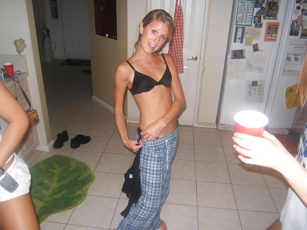 25P Bra Babes 34
