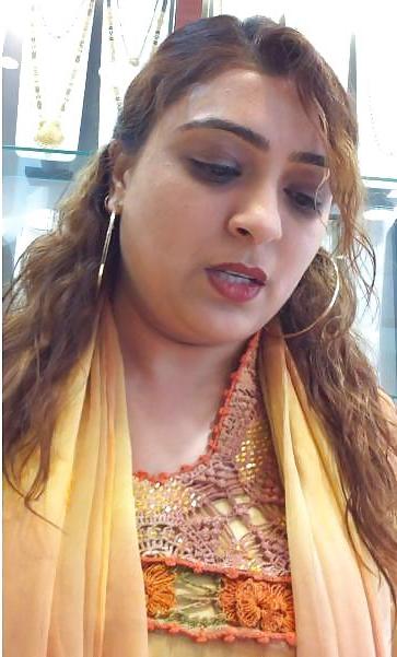 5P Indian aunty