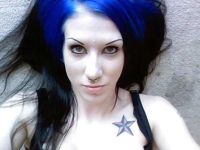 25P Goth, Punk and Emo Girls
