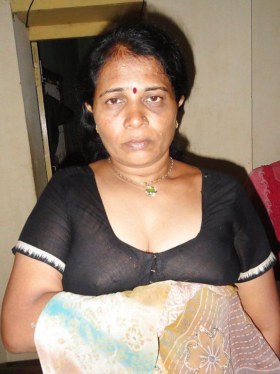 7P Indian aunty 141