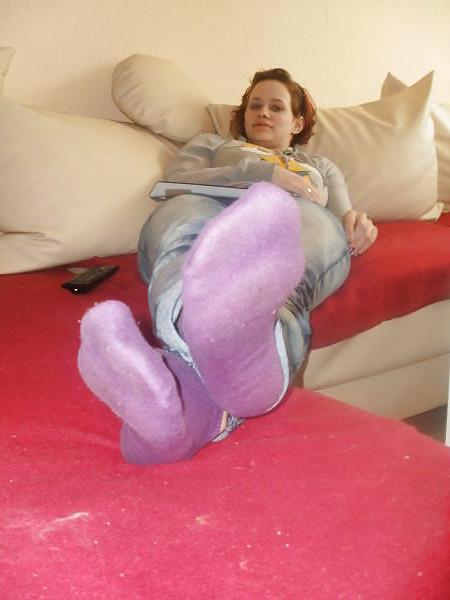 25P Cutie with purple socks - N. C. 