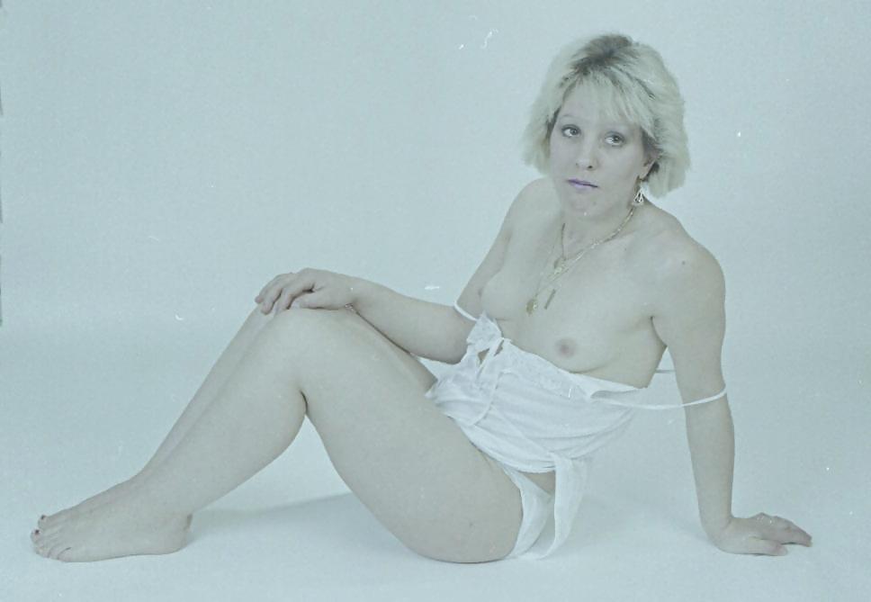 9P Rough 1980's wife with tiny tits photoshoot