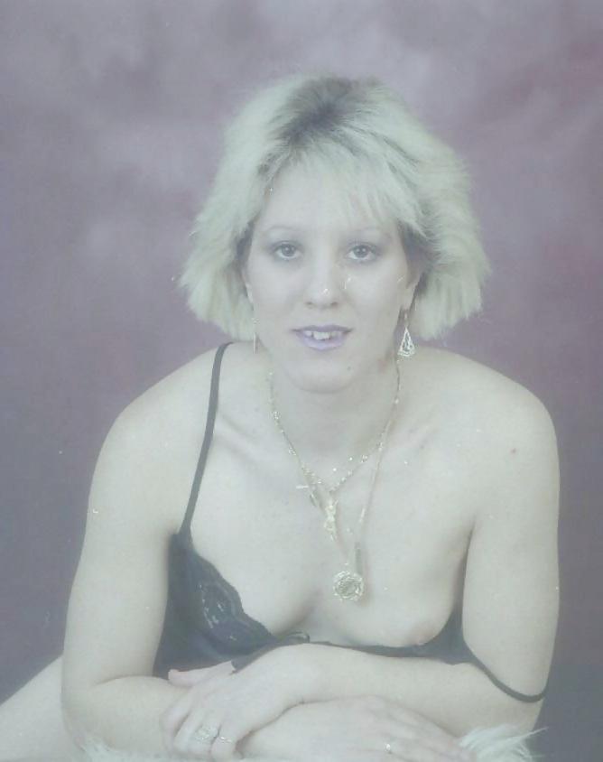 9P Rough 1980's wife with tiny tits photoshoot
