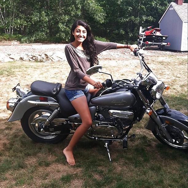 7P Young indian virgin