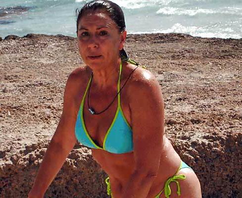 14P Two Sexy Spanish Ministers in Bikini
