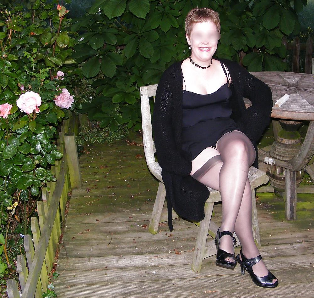 17P Garden party
