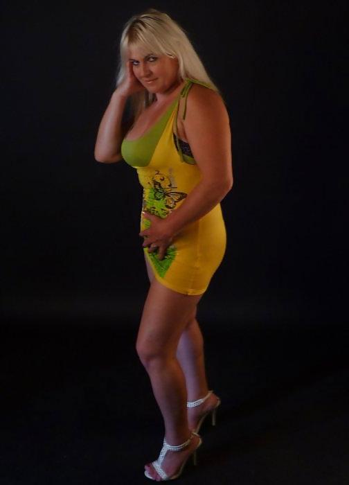 16P Hungarian mature whore