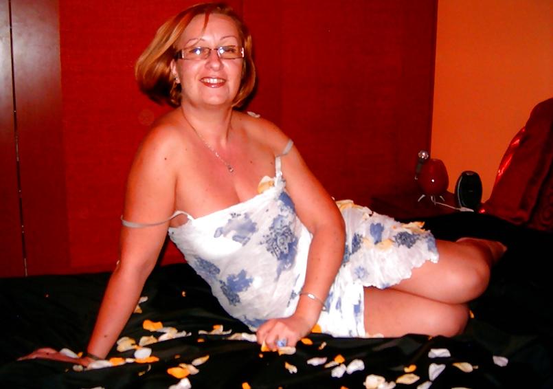 14P Hungarian amateur mature, Anita
