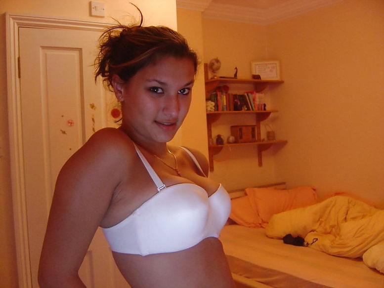 25P Bra Babes 50