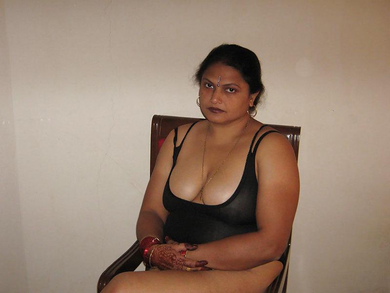 19P Indian aunty 98