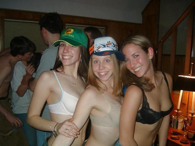 25P Bra Babes 55