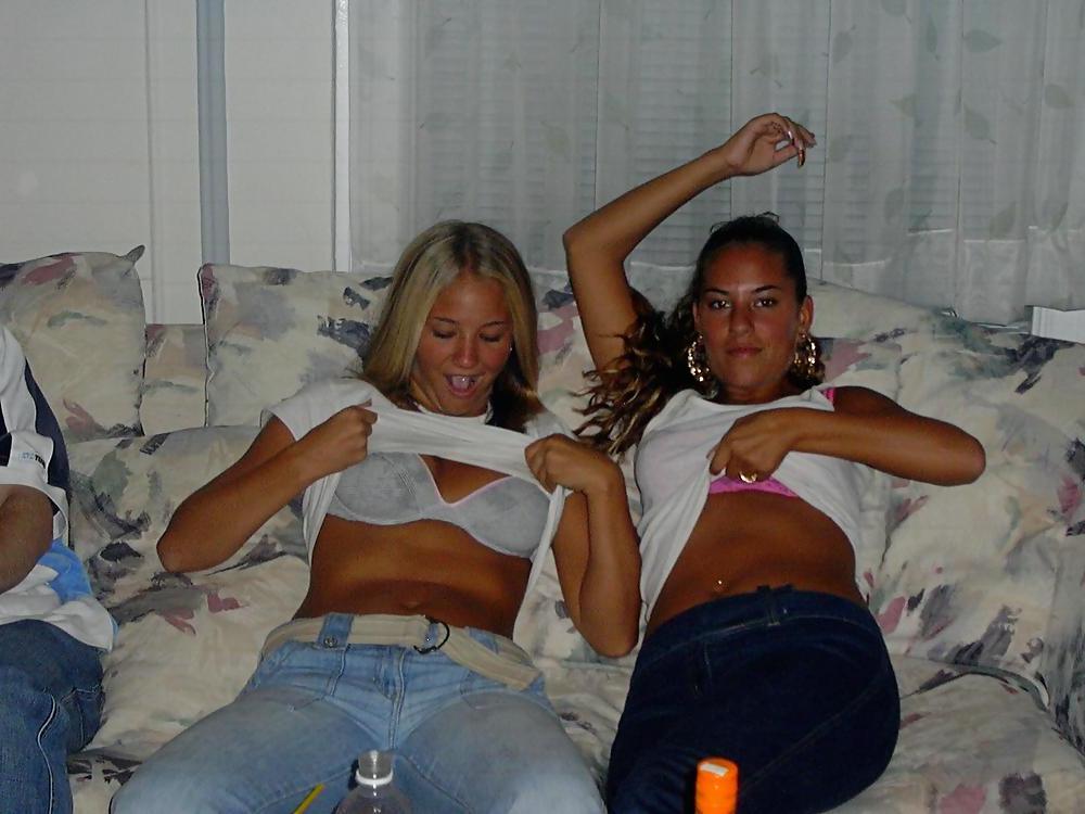25P Bra Babes 55