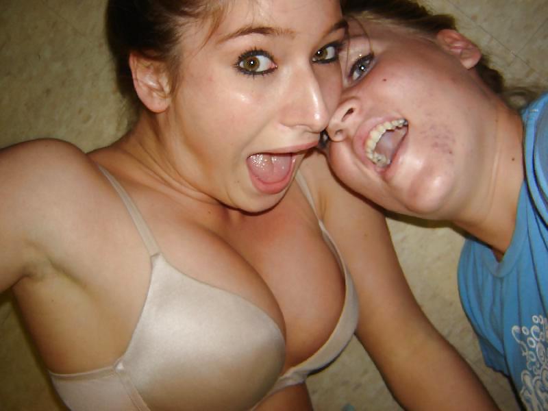 25P Bra Babes 80