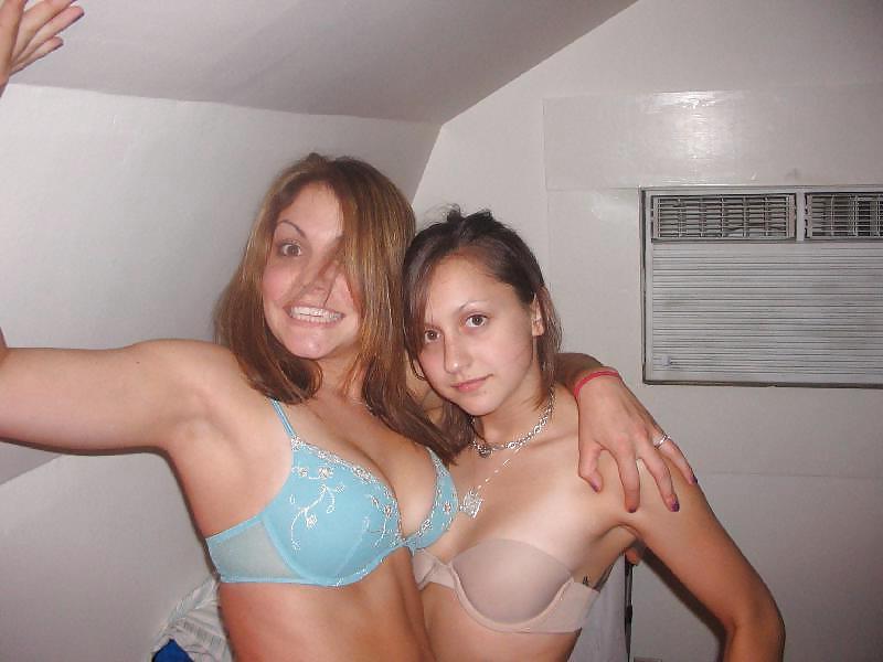 25P Bra Babes 80