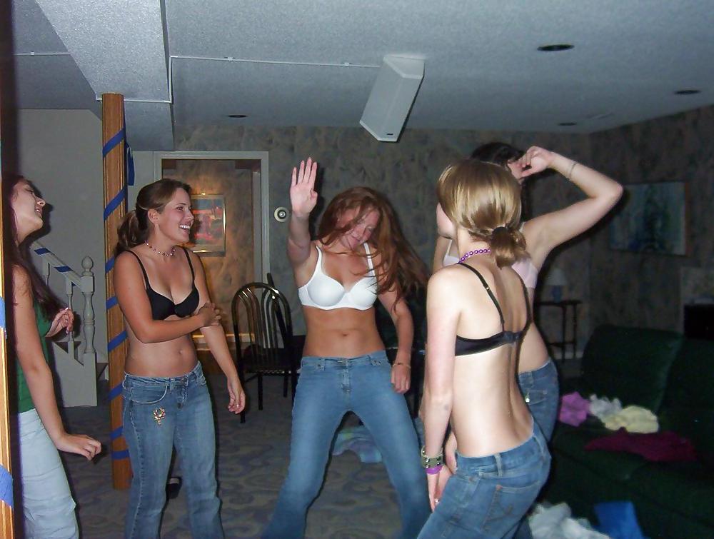 25P Bra Babes 80