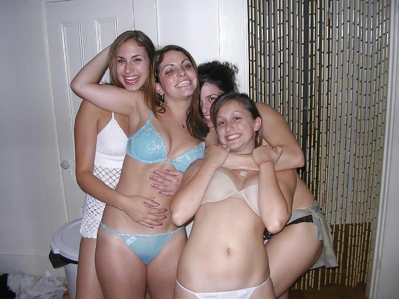 25P Bra Babes 80