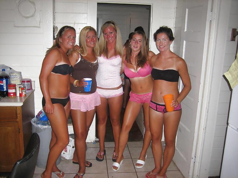 25P Bra Babes 70