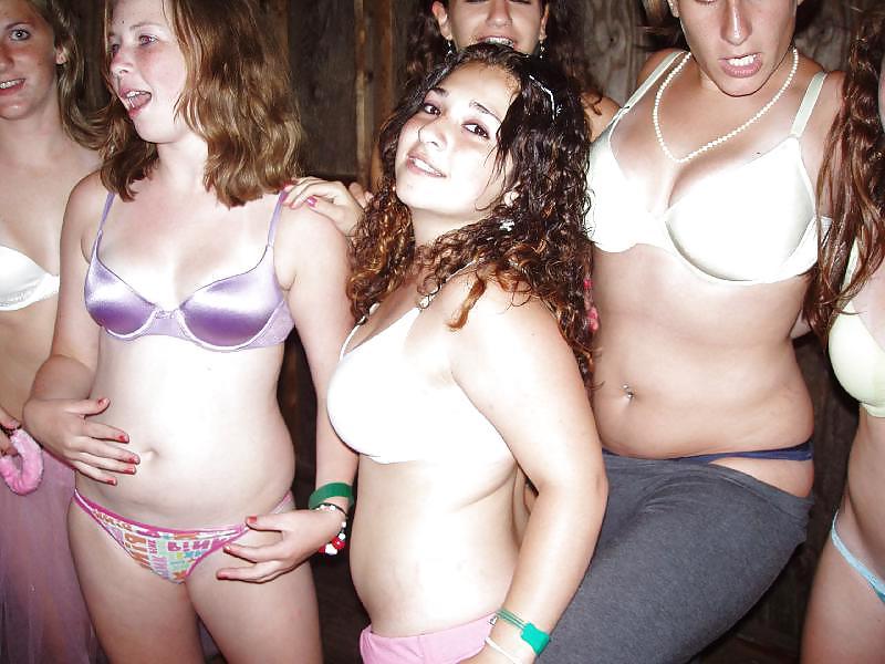 25P Bra Babes 70