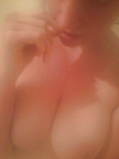 16P Cute redhead boobs