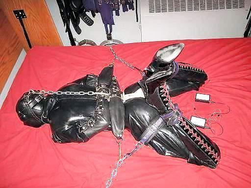 22P STEFFY'S alter ego ....The male Rubber Bondage sub 