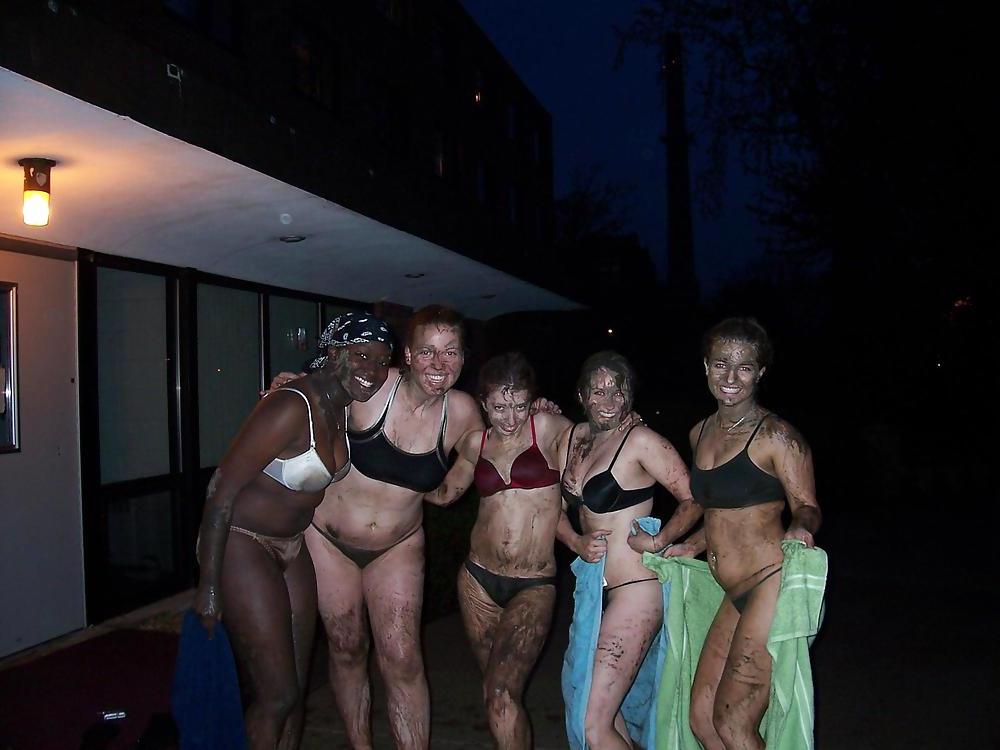 25P Bra Babes 40