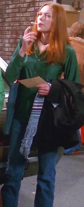 25P Laura Prepon Smoking