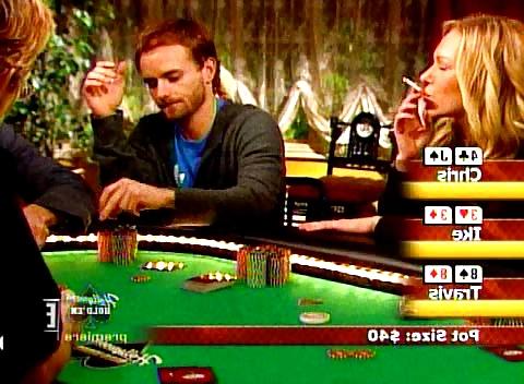 25P Laura Prepon Smoking